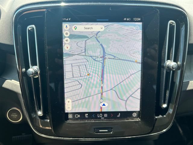 Certified 2025 Volvo XC40 B5 Core AWD/4WD image 24