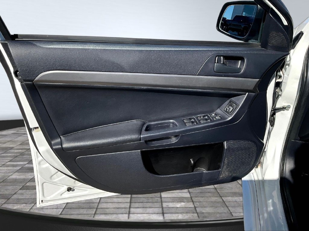 Used 2014 Mitsubishi Lancer ES FWD image 21
