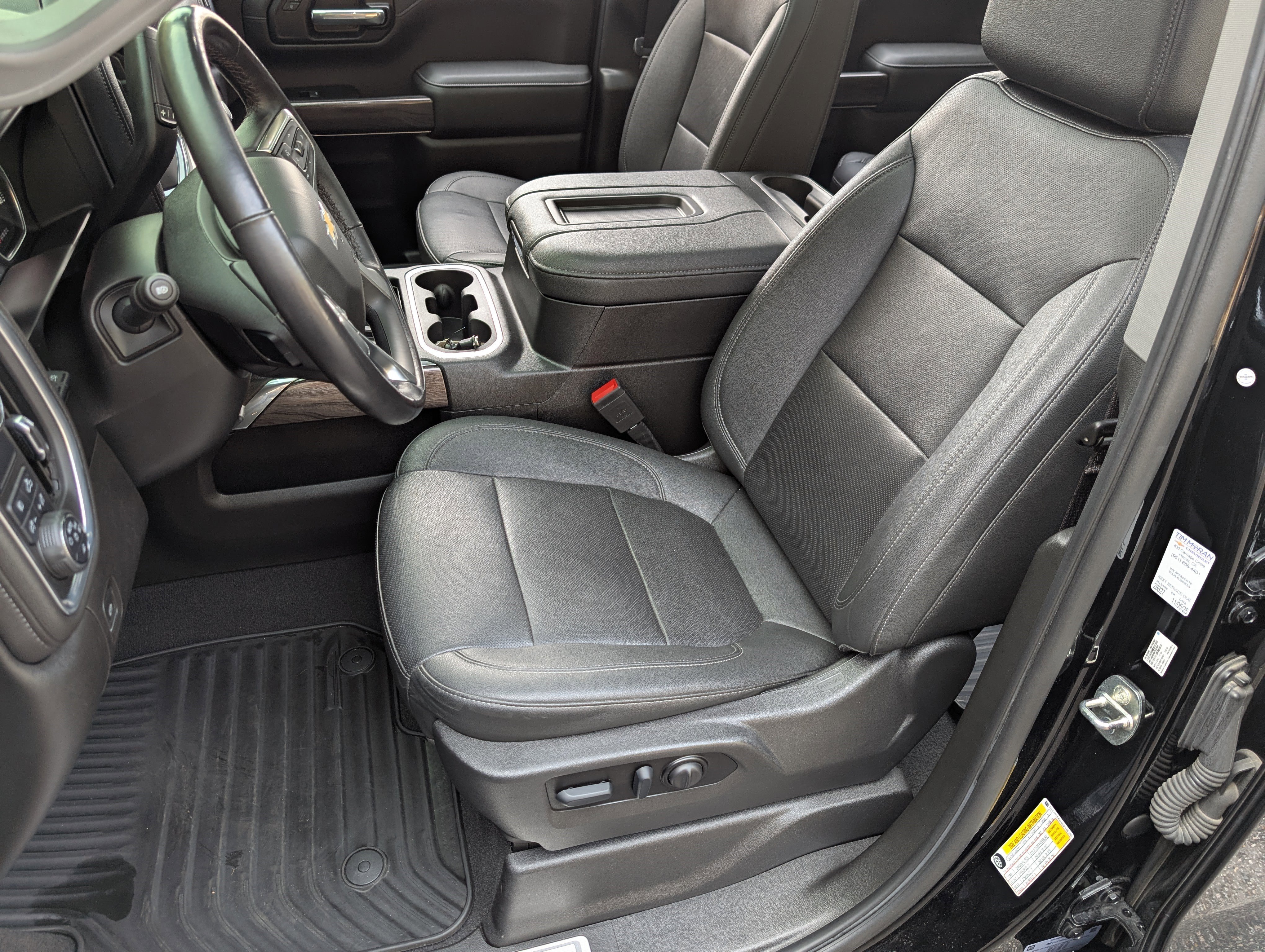 Used 2022 Chevrolet Silverado 1500 LTZ w/ Technology Package image 17