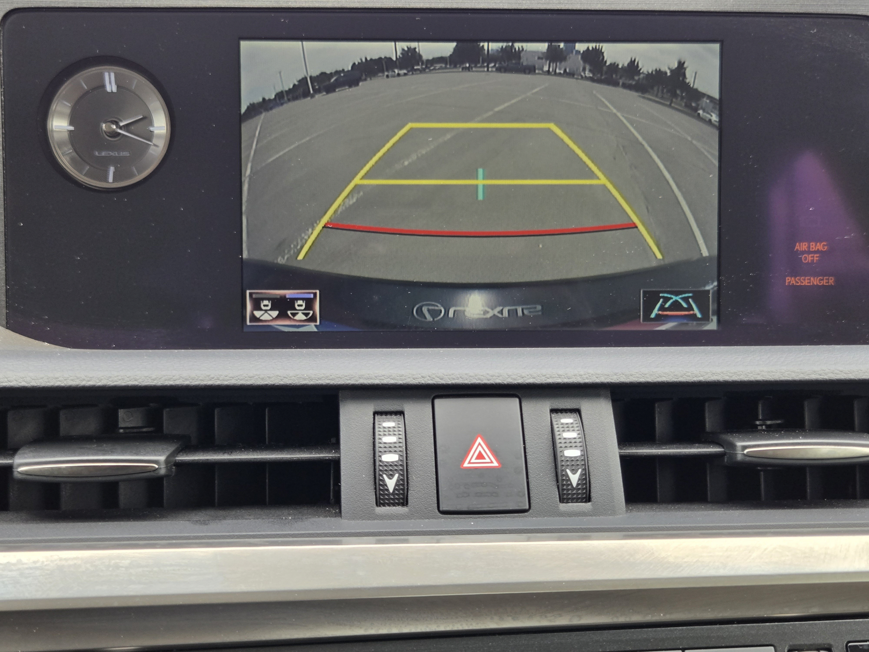 Used 2020 Lexus ES 300h w/ Premium Package FWD image 14