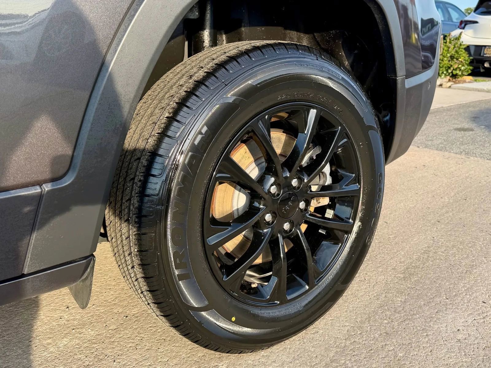 Used 2023 Jeep Cherokee Altitude Lux image 8