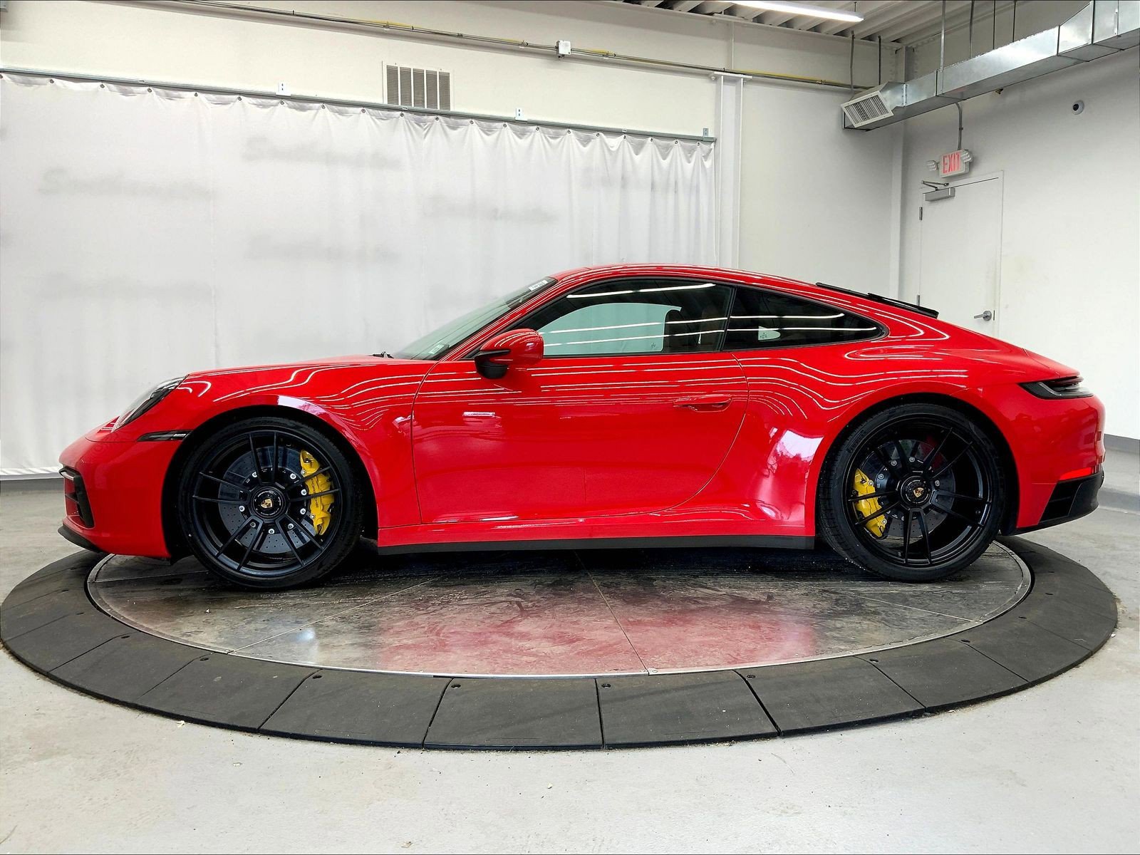 Used 2024 Porsche 911 Carrera 4 GTS image 2
