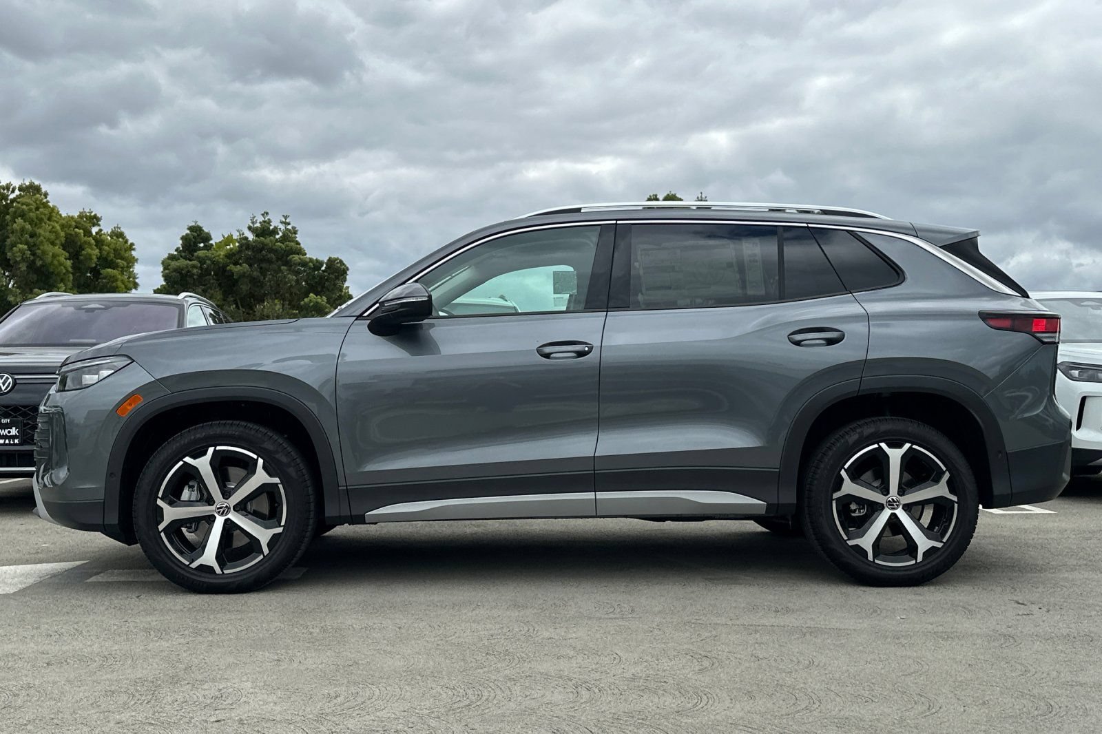 New 2026 Volkswagen Tiguan SE AWD/4WD image 7