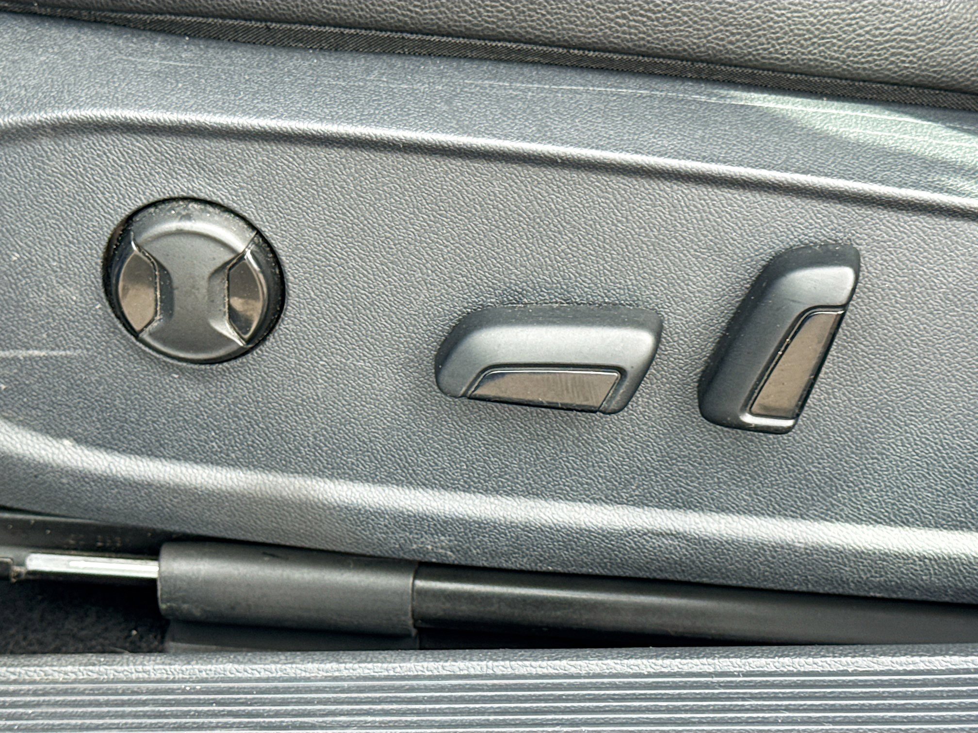 Used 2024 Volkswagen Jetta SE image 23