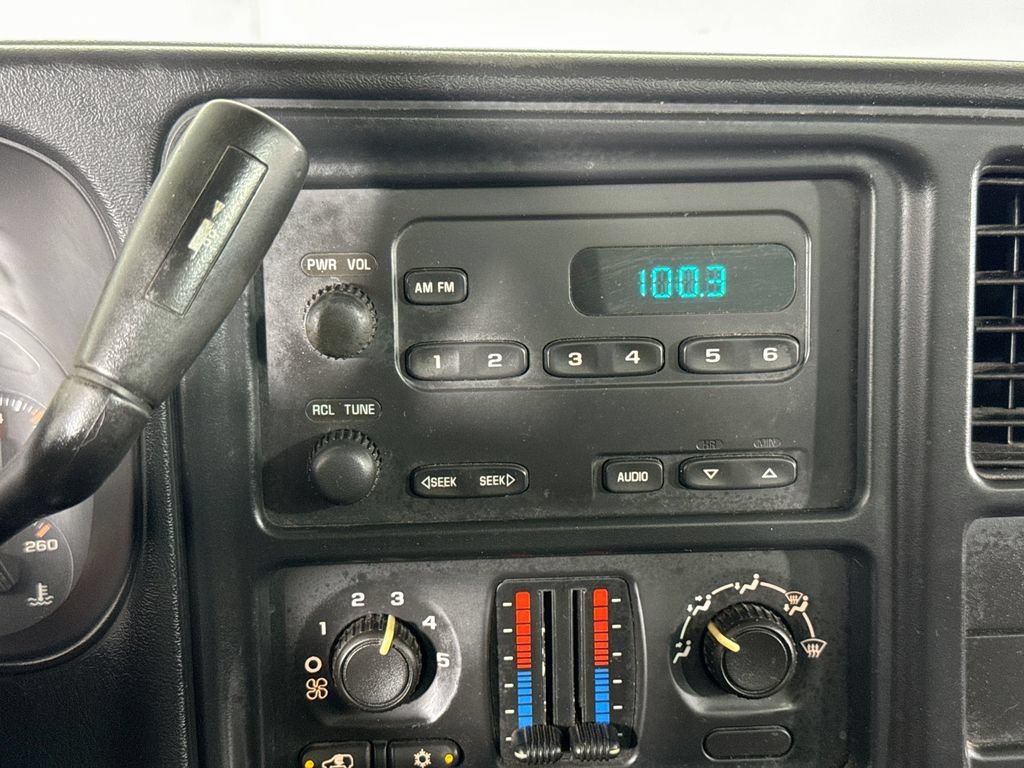 Used 2004 Chevrolet Silverado 2500 W/T RWD image 12