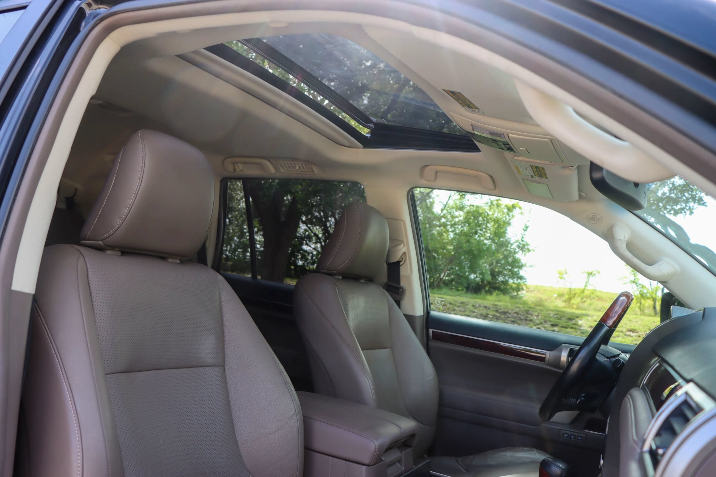 Used 2016 Lexus GX 460 w/ Premium Package AWD/4WD image 24