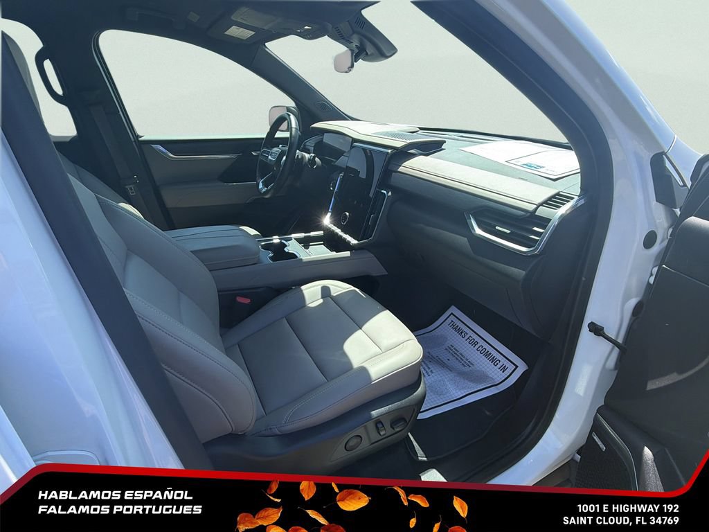 Certified 2026 GMC Acadia Elevation w/ Elevation Premium Package FWD image 33