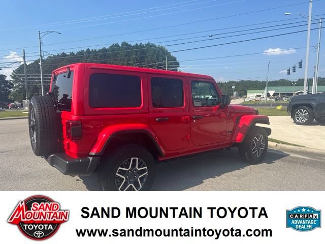 Used 2025 Jeep Wrangler Unlimited Sahara AWD/4WD image 3