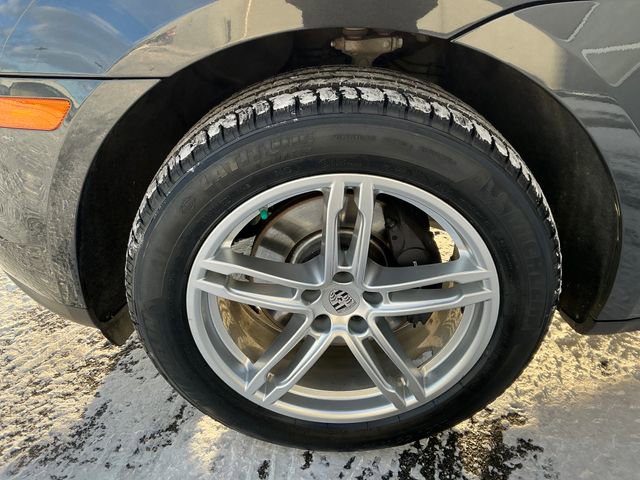 Certified 2019 Porsche Macan image 11