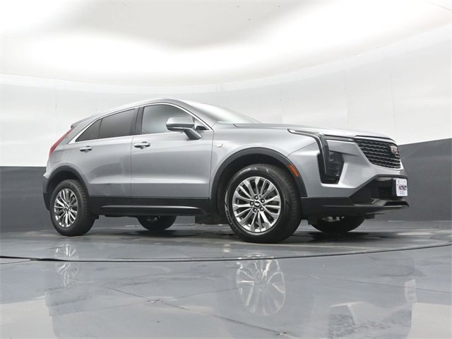 Used 2024 Cadillac XT4 Premium Luxury image 38