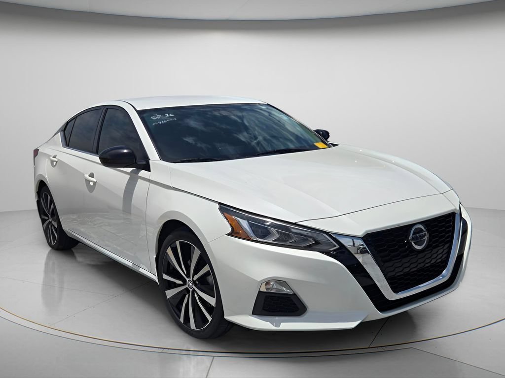 Used 2021 Nissan Altima 2.5 SR FWD image 4