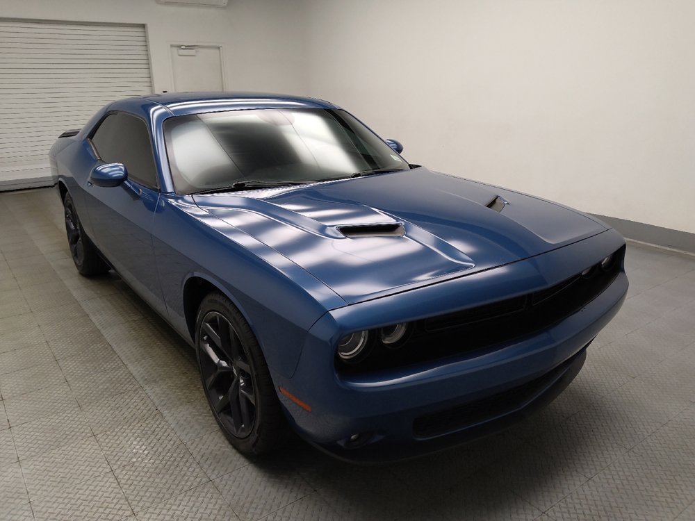 Used 2020 Dodge Challenger SXT w/ Blacktop Package RWD image 13