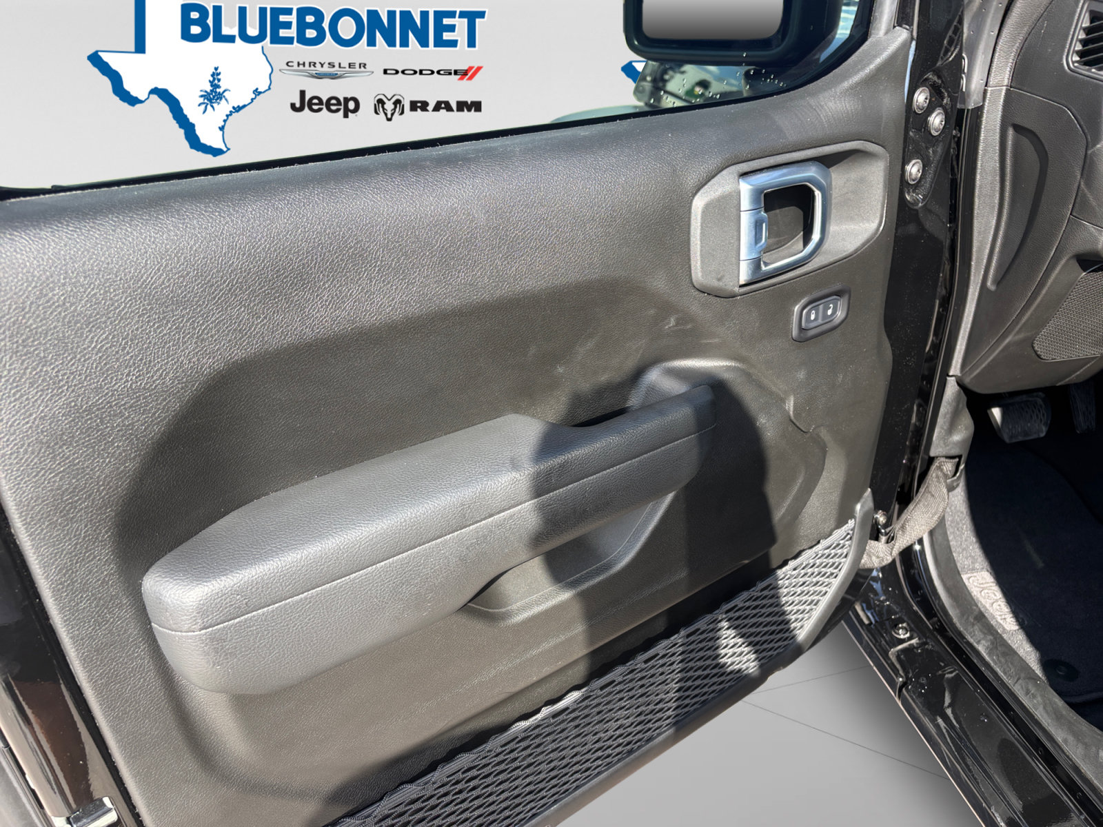 Used 2026 Jeep Wrangler Sport AWD/4WD image 10