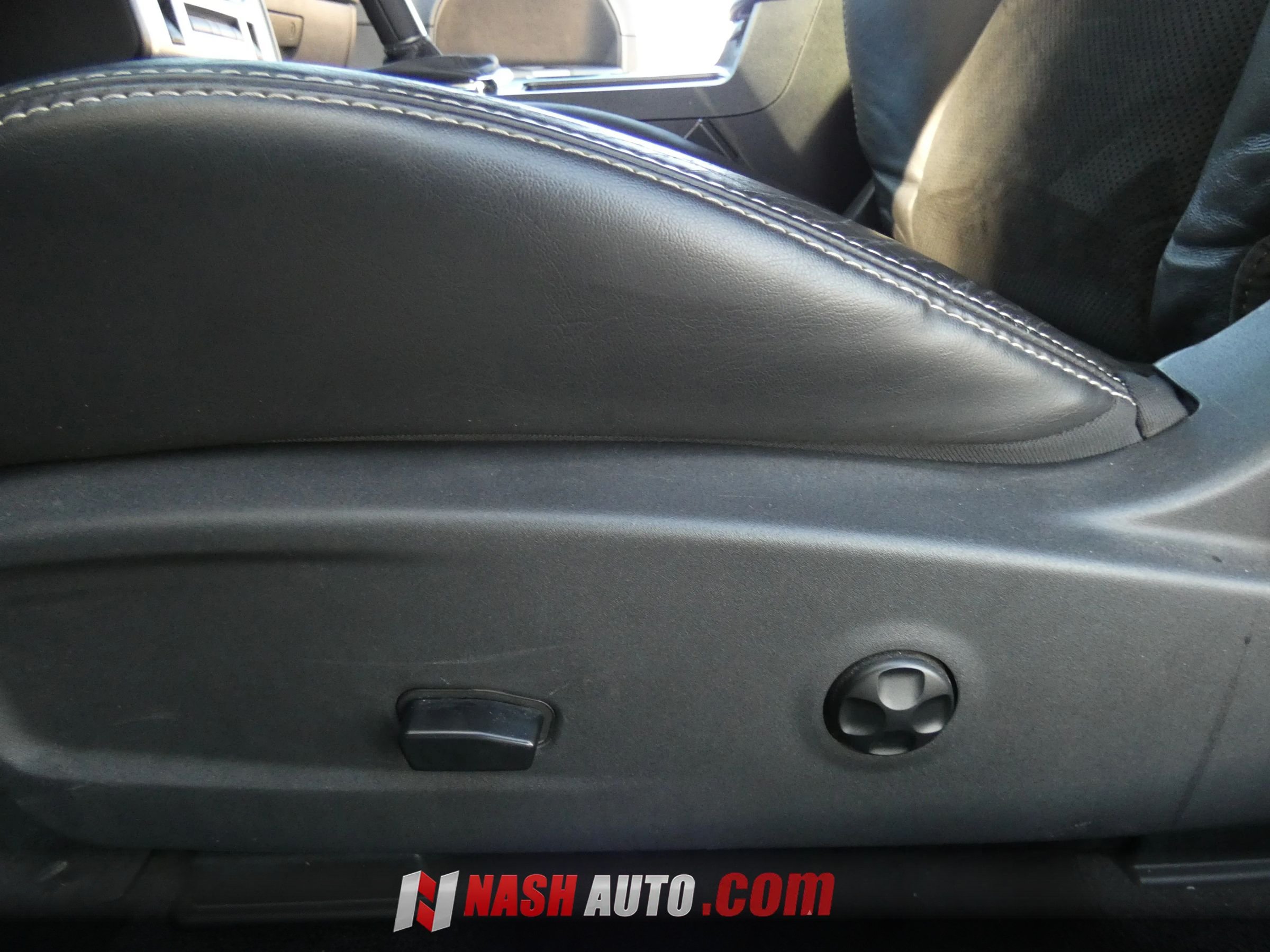 Used 2014 Dodge Challenger R/T RWD image 44