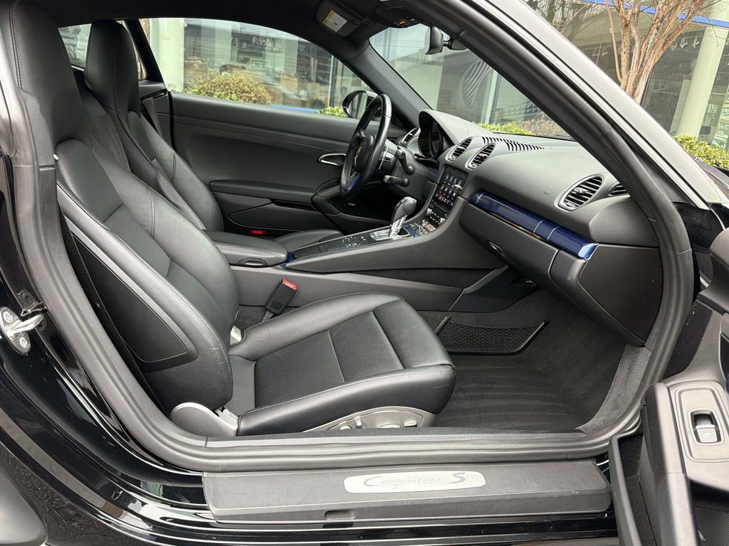 Used 2018 Porsche 718 Cayman image 14