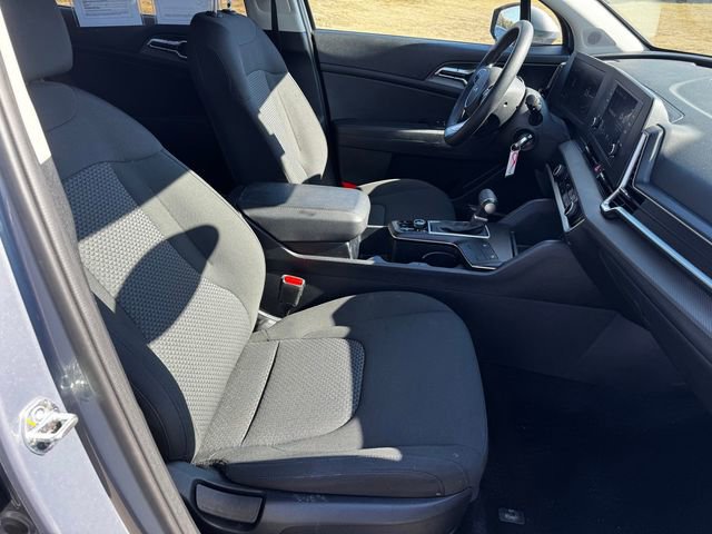 Used 2025 Kia Sportage LX image 14