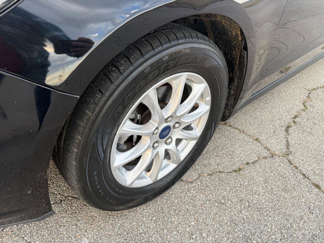 Used 2016 Ford Fusion S image 18