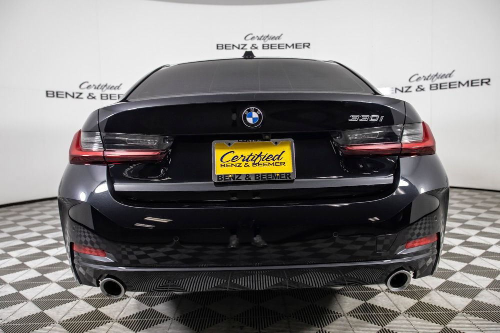 Used 2024 BMW 330i Sedan w/ Convenience Package RWD image 7