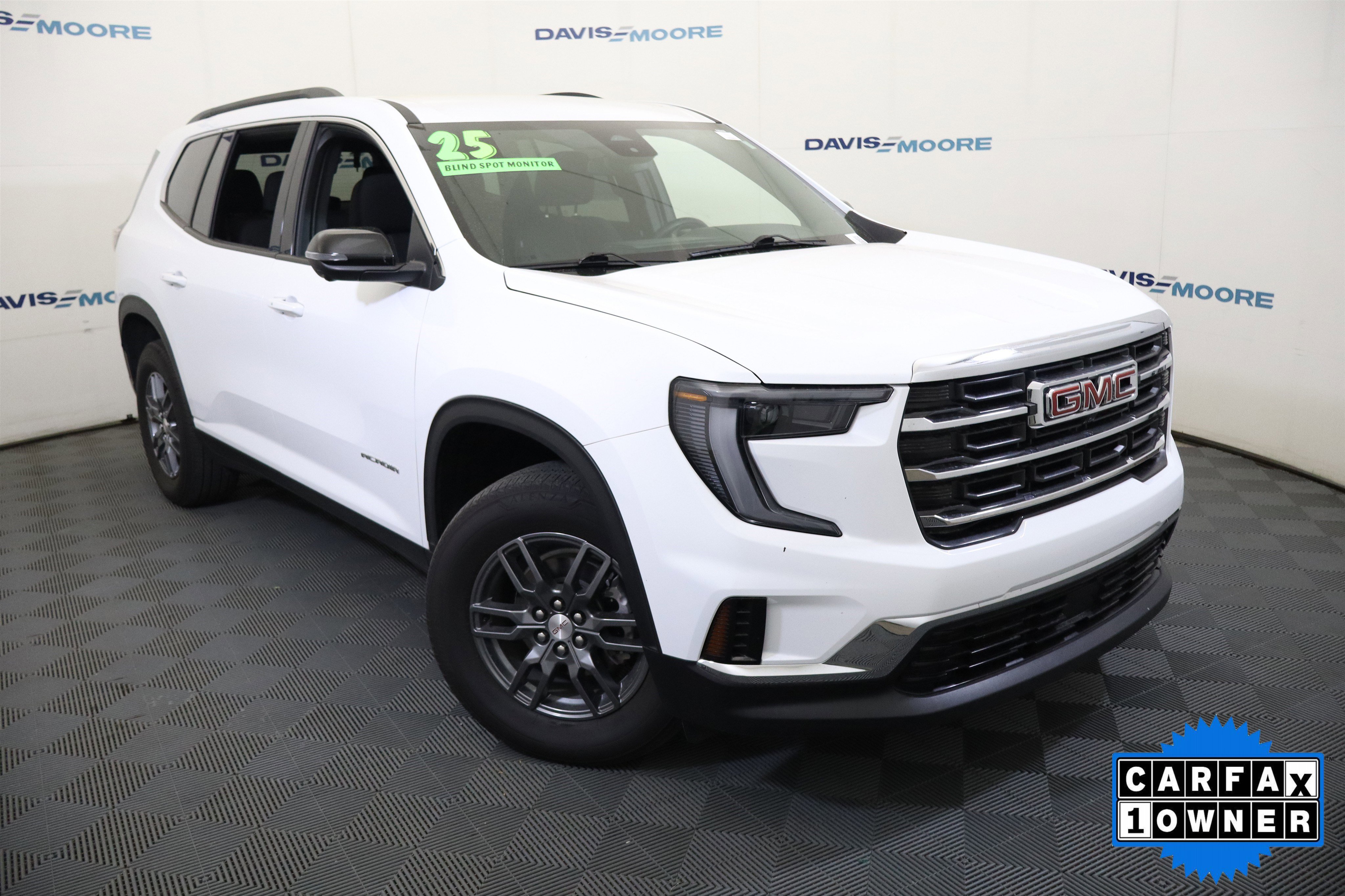 Used 2025 GMC Acadia Elevation AWD/4WD image 2