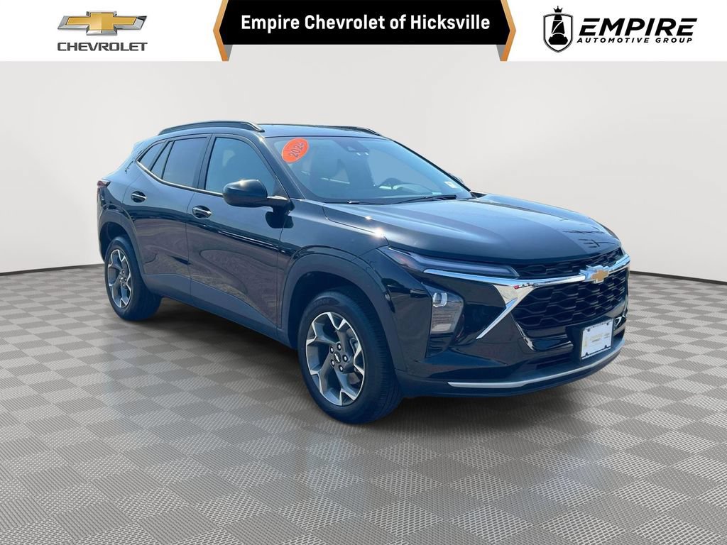 Used 2024 Chevrolet Trax LT w/ Driver Confidence Package