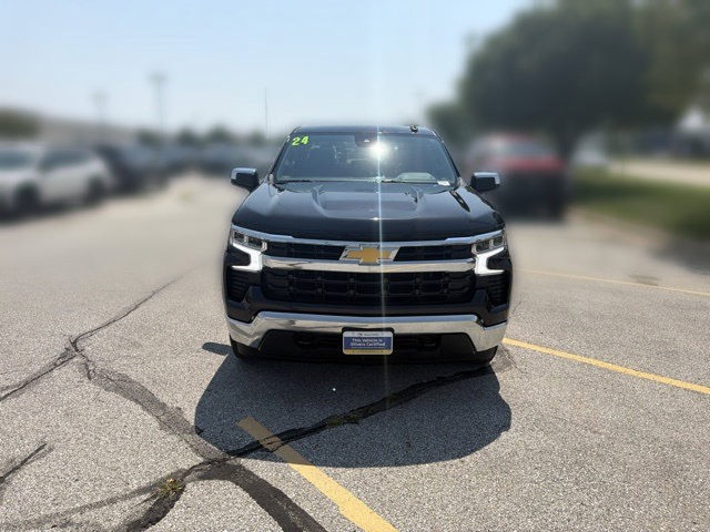 Used 2024 Chevrolet Silverado 1500 LT w/ Z71 Off-Road Package AWD/4WD image 14