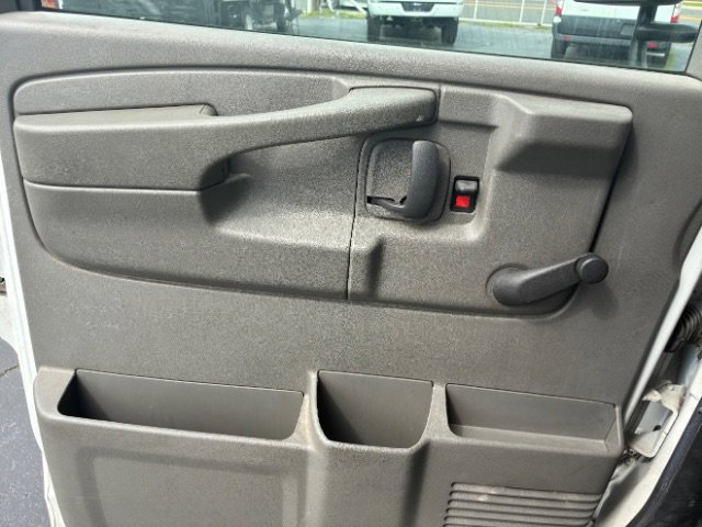 Used 2007 Chevrolet Express 3500 image 13