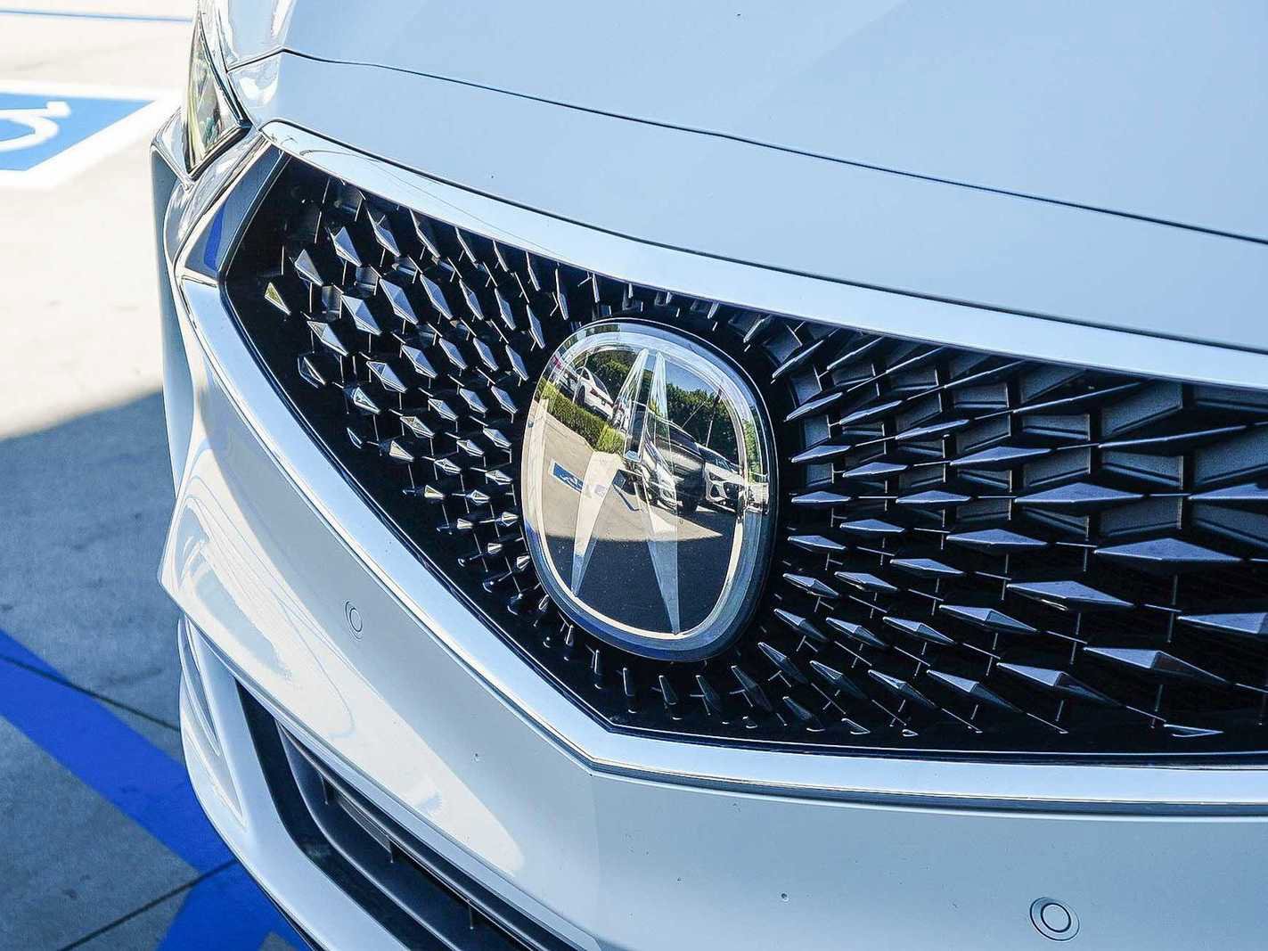 Used 2024 Acura MDX FWD w/ Technology Package image 9