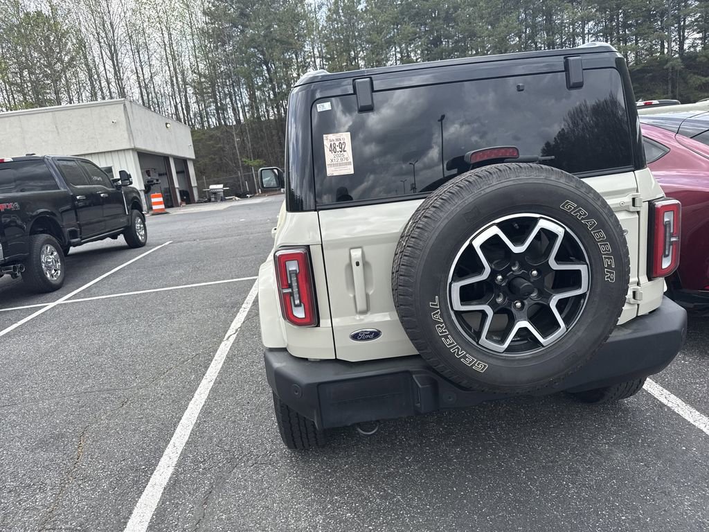 Used 2025 Ford Bronco Outer Banks image 15