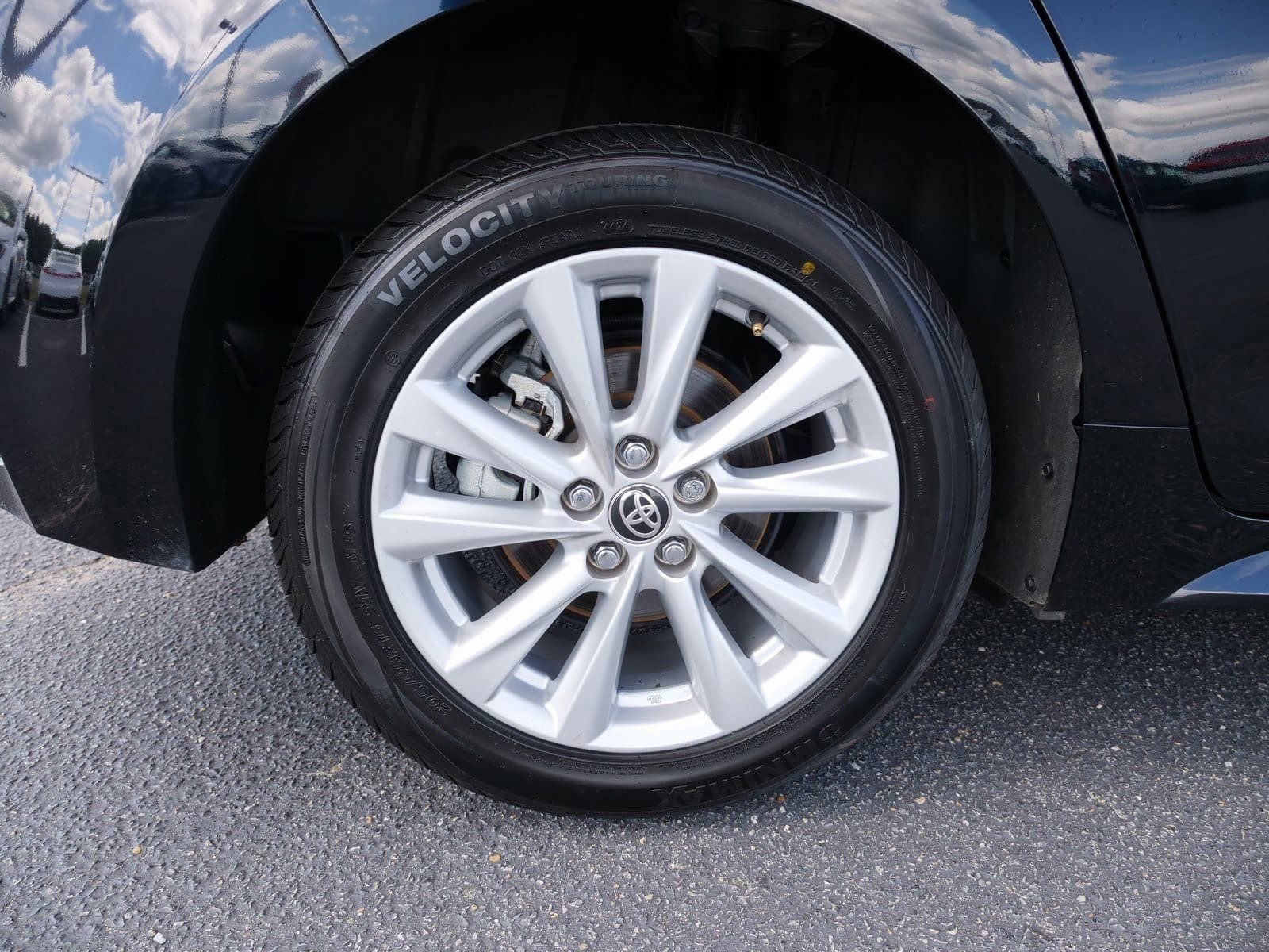 Used 2025 Toyota Corolla SE image 11