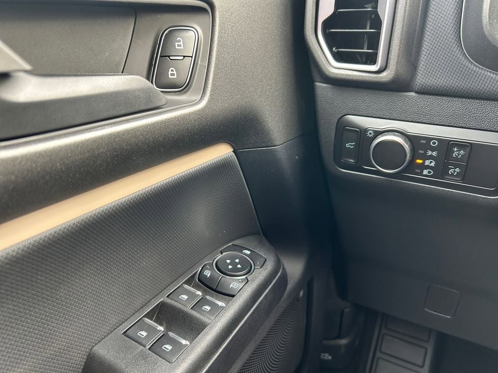 Used 2025 Ford Bronco Sport Big Bend AWD/4WD image 17