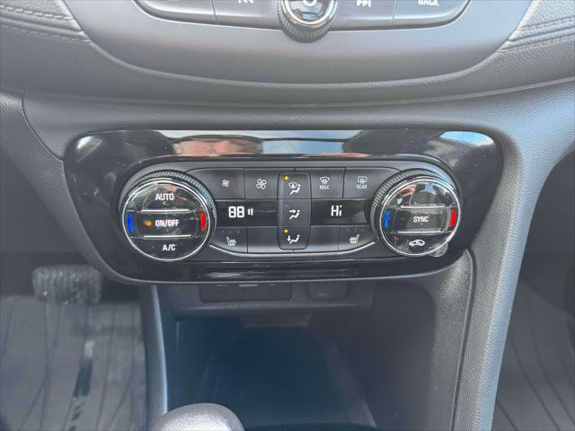 Used 2023 Buick Encore GX Essence w/ Experience Buick Package image 30