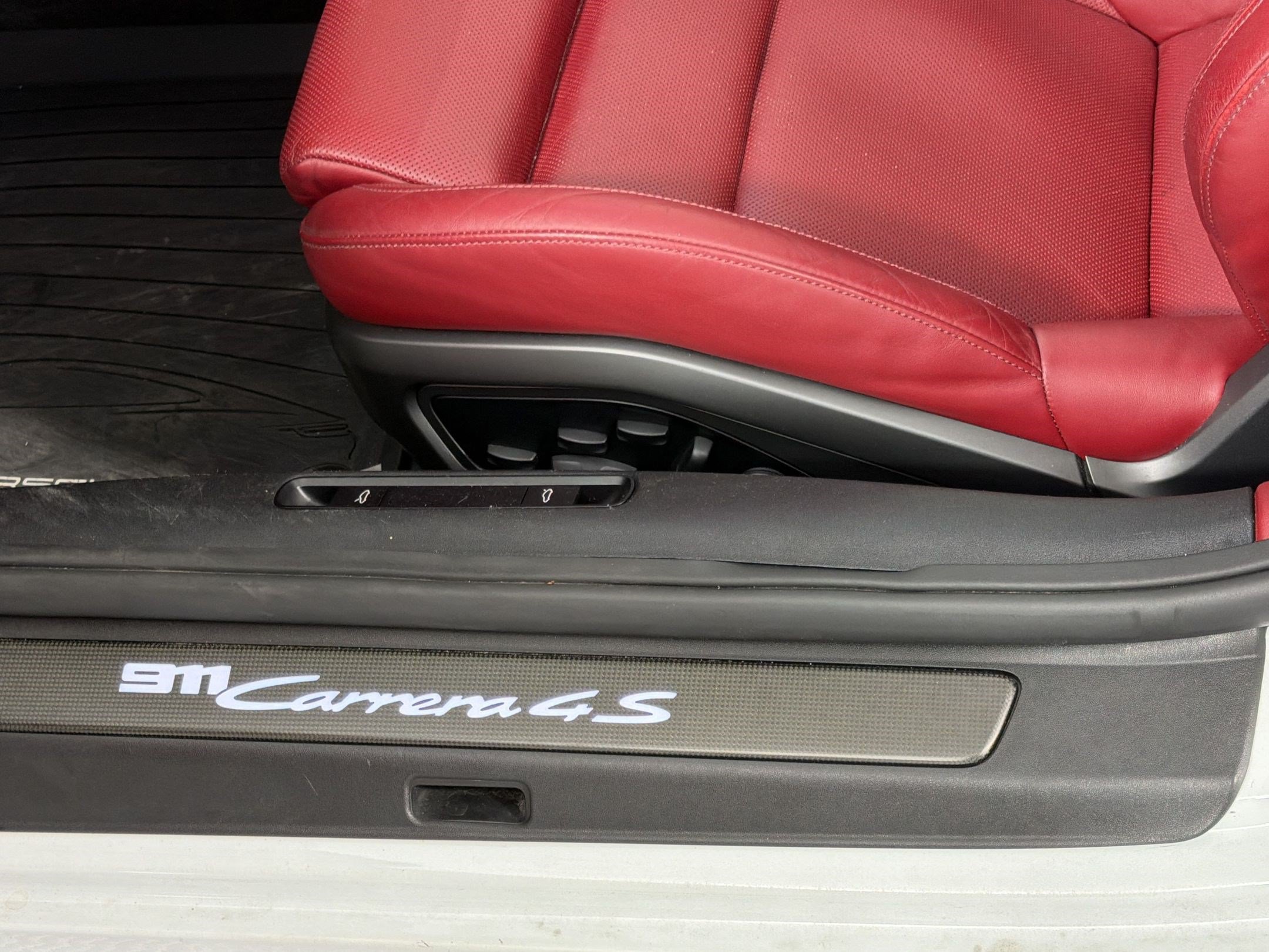 Certified 2022 Porsche 911 Carrera 4S AWD/4WD image 16