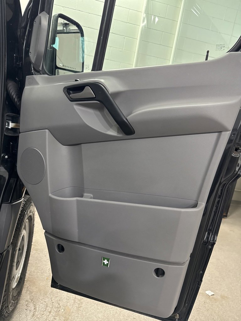 Used 2017 Mercedes-Benz Sprinter 2500 image 15