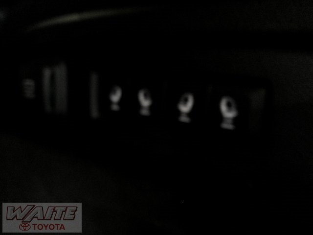 Used 2022 Jeep Grand Cherokee L Overland image 25