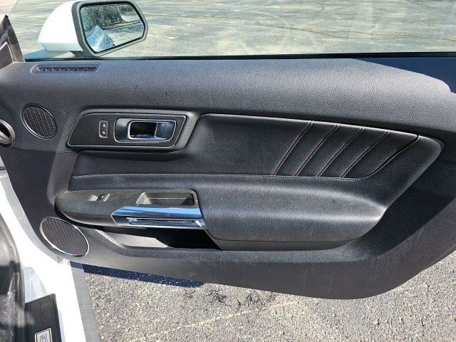 Used 2019 Ford Mustang Premium RWD image 13