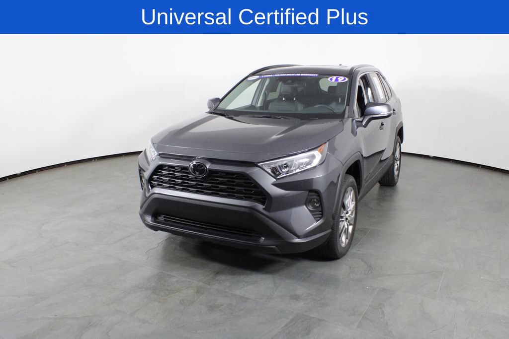 Used 2019 Toyota RAV4 XLE Premium w/ Cold Weather Package FWD image 2