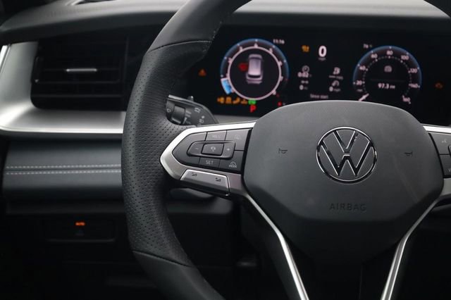 New 2026 Volkswagen Tiguan SE R-Line image 10