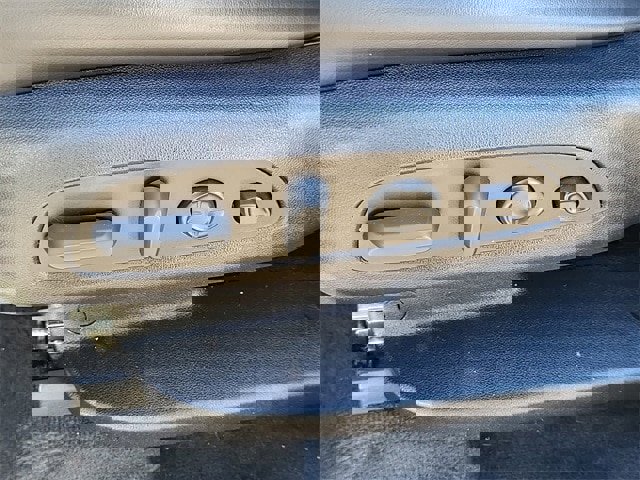 Used 2022 Buick Enclave Avenir w/ Avenir Technology Package image 23