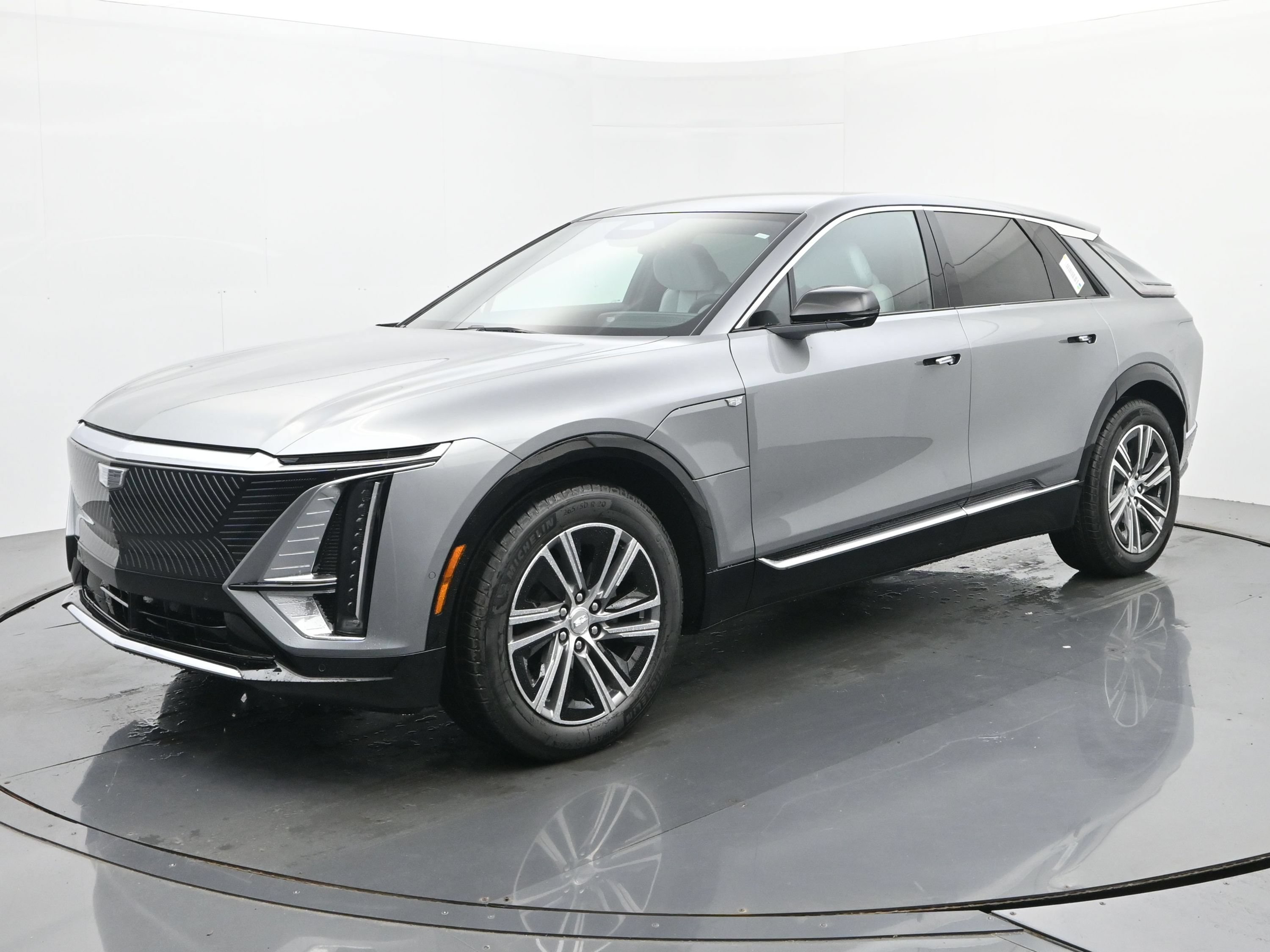 New 2026 Cadillac Lyriq Luxury w/ LPO, Floor Liner Package AWD/4WD image 1