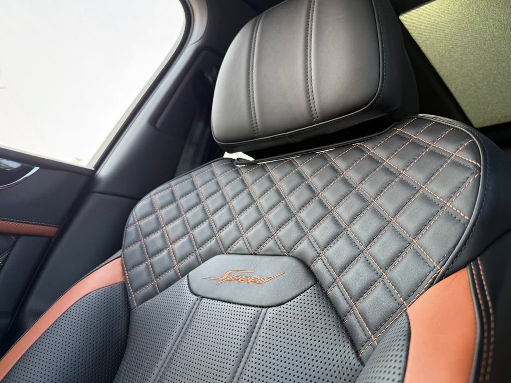 Used 2022 Bentley Bentayga Speed AWD/4WD image 29