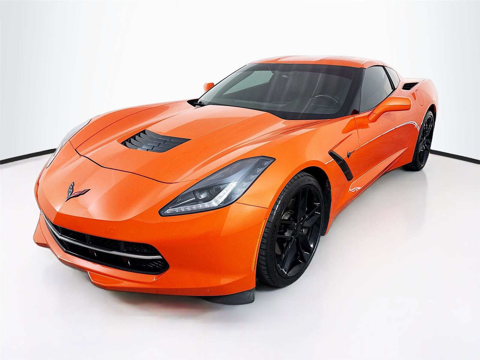 Used 2019 Chevrolet Corvette Stingray Coupe w/ 1LT image 3