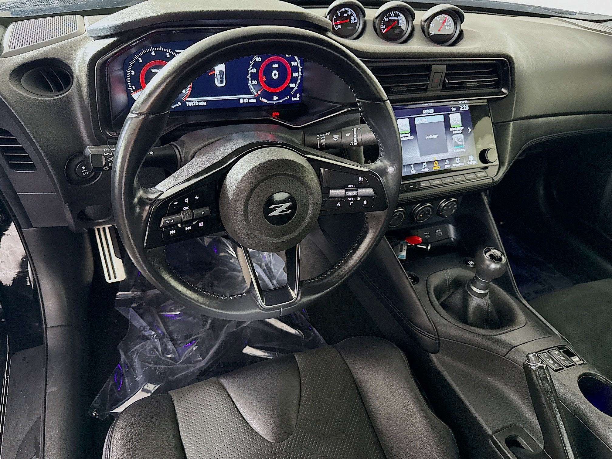 Used 2024 Nissan Z Performance w/ Floor Mat Package RWD image 17