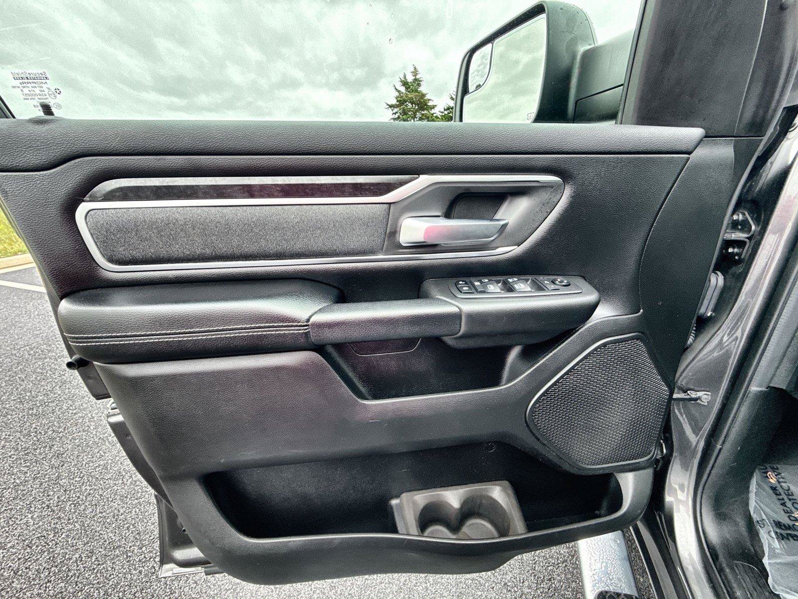 Used 2019 RAM 1500 Big Horn AWD/4WD image 12