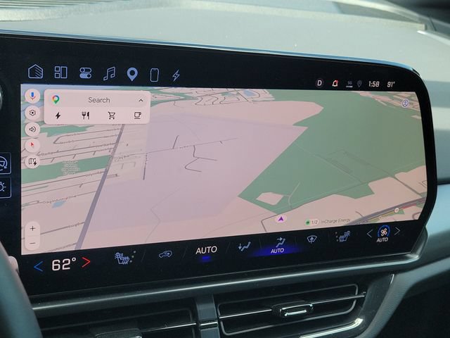 Used 2024 Chevrolet Equinox EV RS FWD image 32