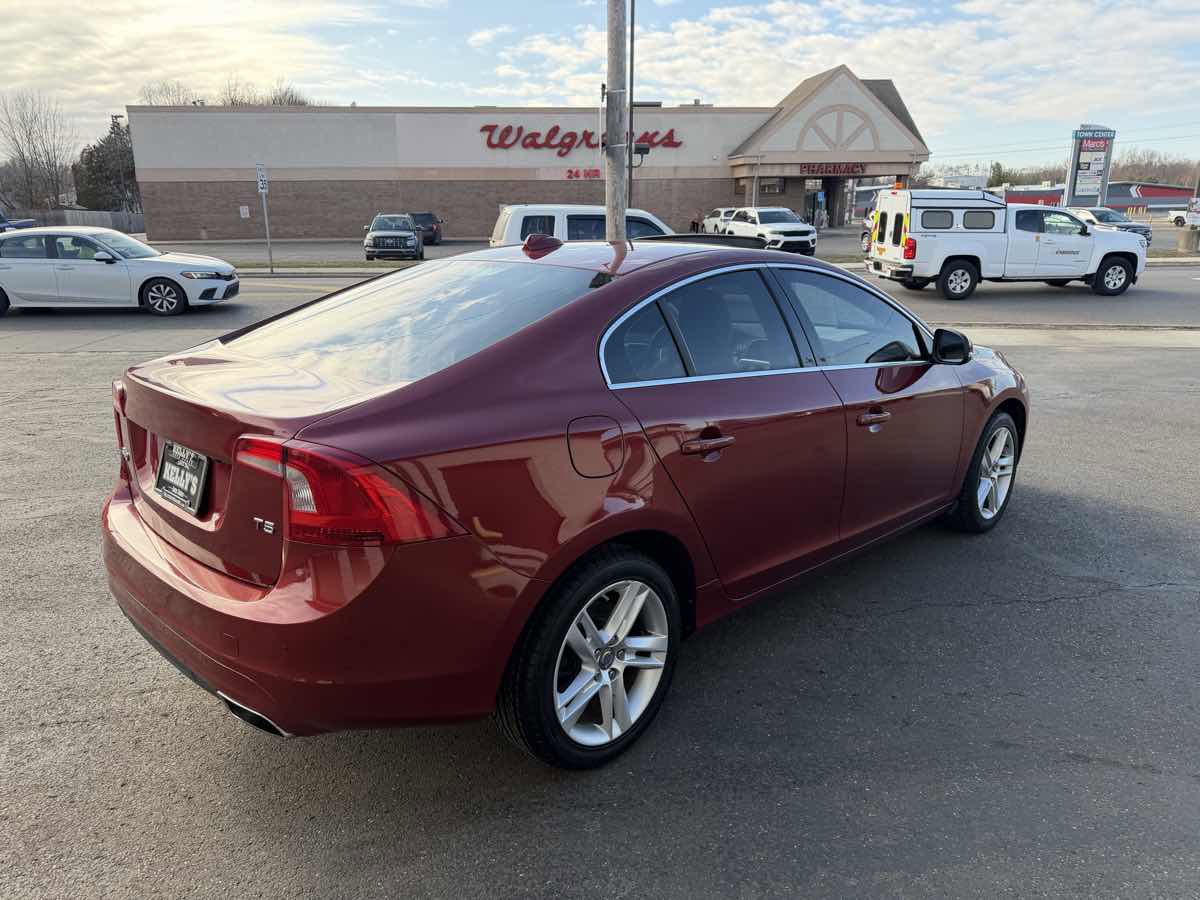 Used 2014 Volvo S60 T5 image 5