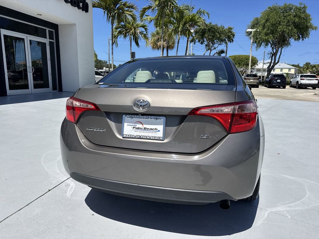 Used 2018 Toyota Corolla LE FWD image 25