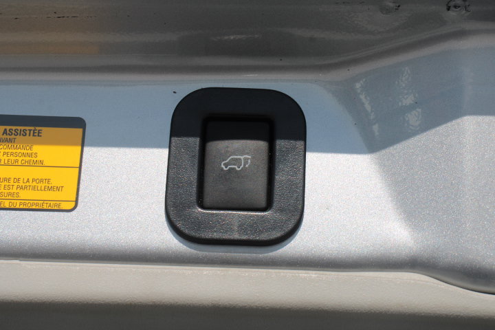 Used 2013 Toyota Sienna XLE FWD image 15