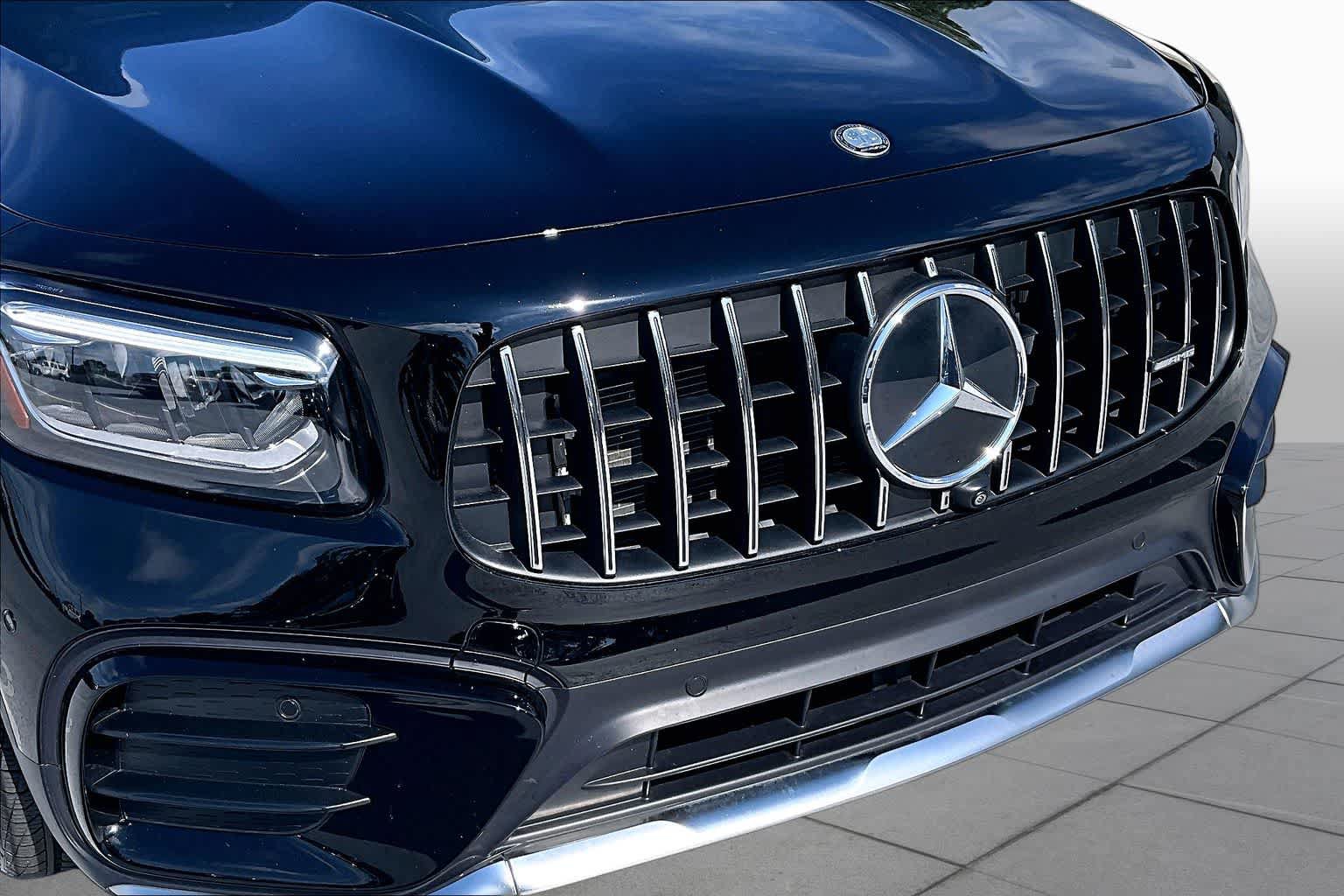 Used 2025 Mercedes-Benz GLB 35 AMG 4MATIC image 30