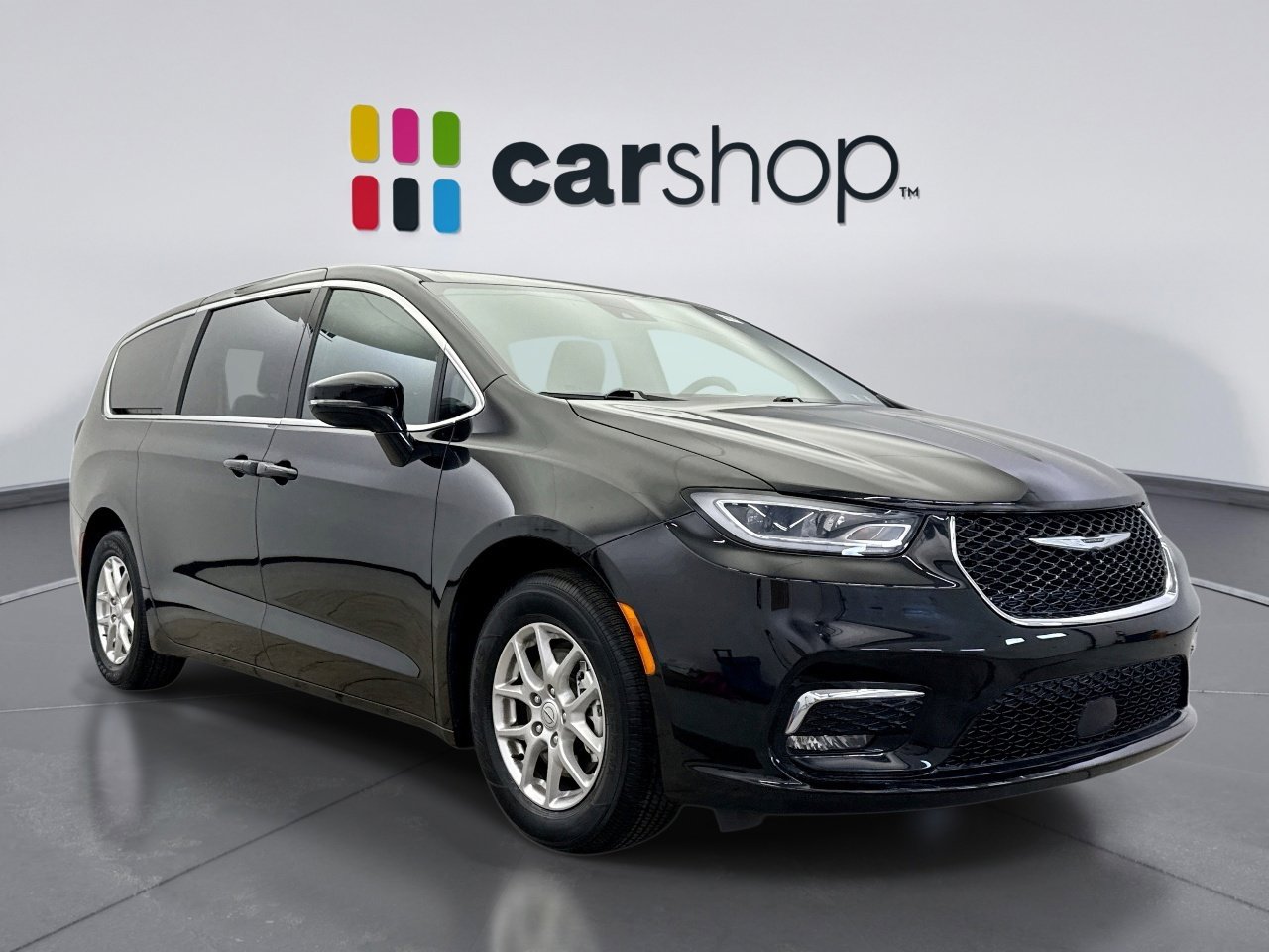 Used 2025 Chrysler Pacifica Select image 7