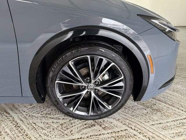 Used 2025 Toyota Prius XLE image 14